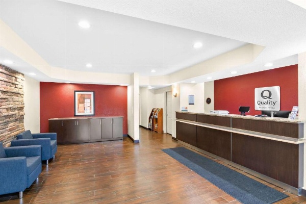 Quality Inn image 10
