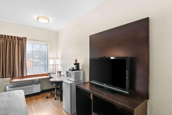 Quality Inn image 22